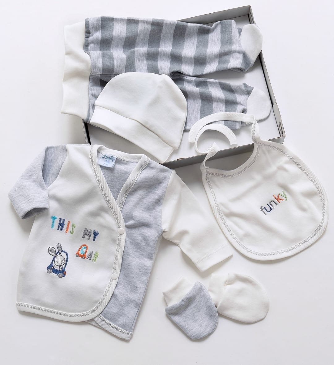 5 PCS BEBÉ RECIEN NACIDO - CATALINA RODRIGUEZ